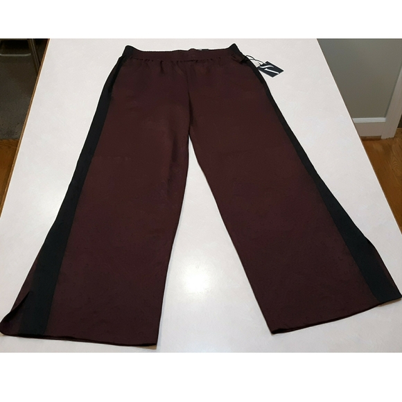 NWT Bandana Print Wide Leg Pants - Picture 4 of 8